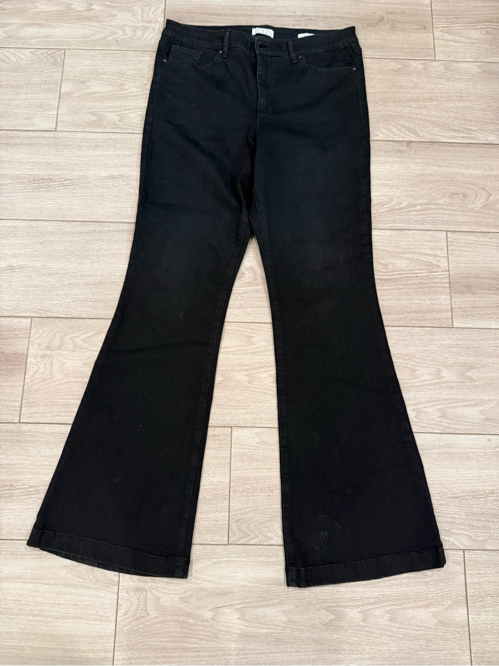 Sofia Jeans by Sofia Vergara Melisa Flare Jeans Black Size 14